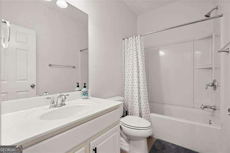 4220 Laurel Creek Court Smyrna - 33