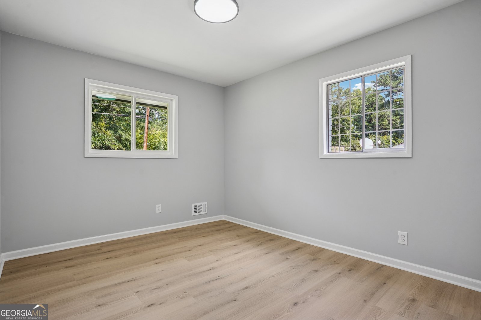 1349 Heather Circle Riverdale - 3