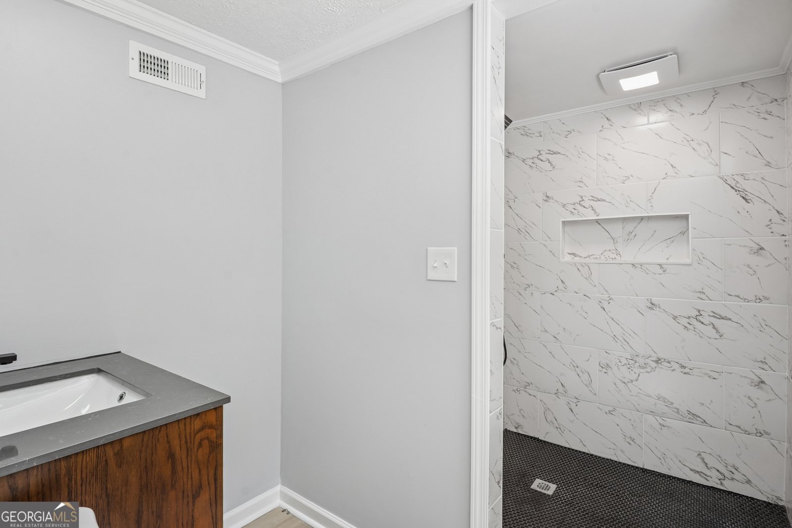 1349 Heather Circle Riverdale - 7