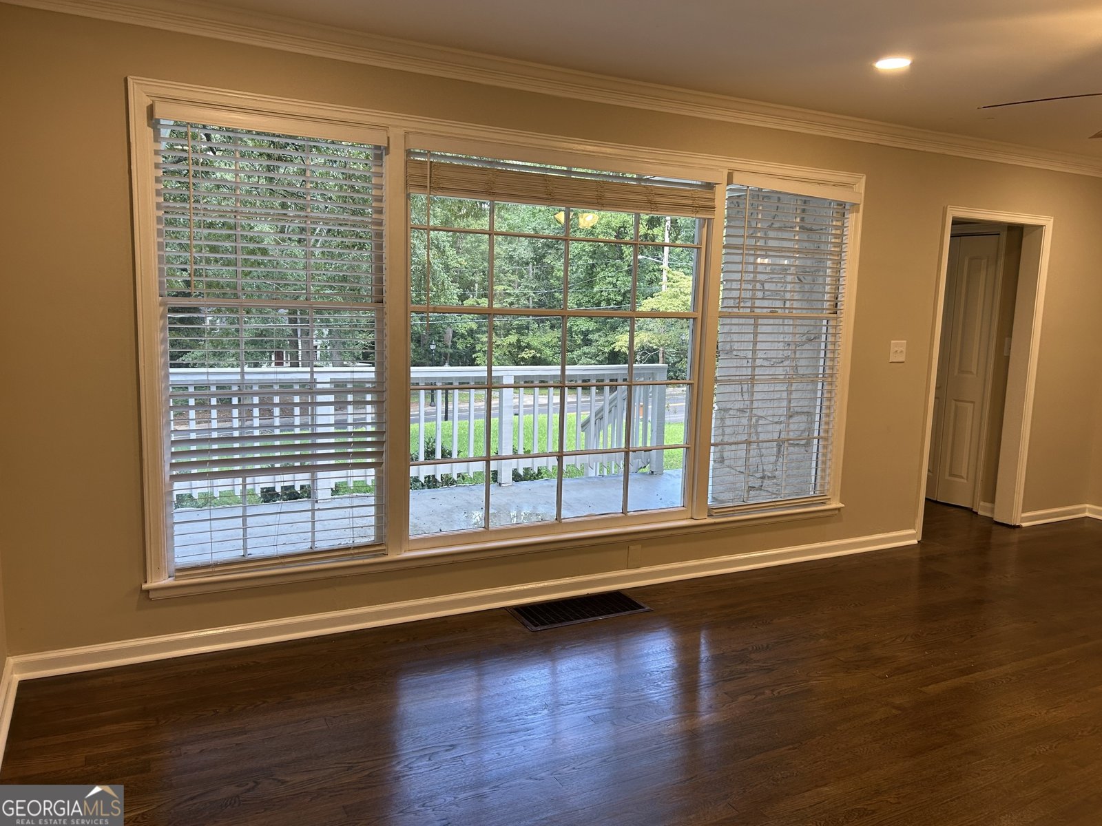 2540 Cascade Road Atlanta - 8