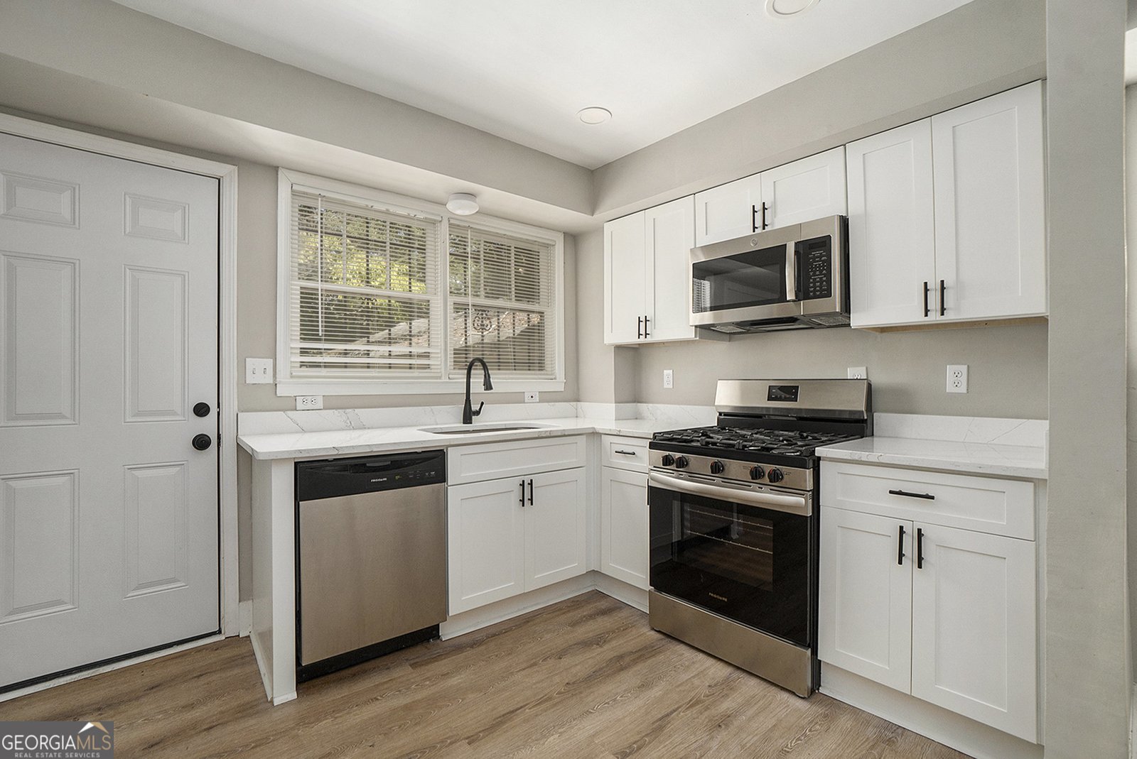 556 Holly Street Atlanta - 11