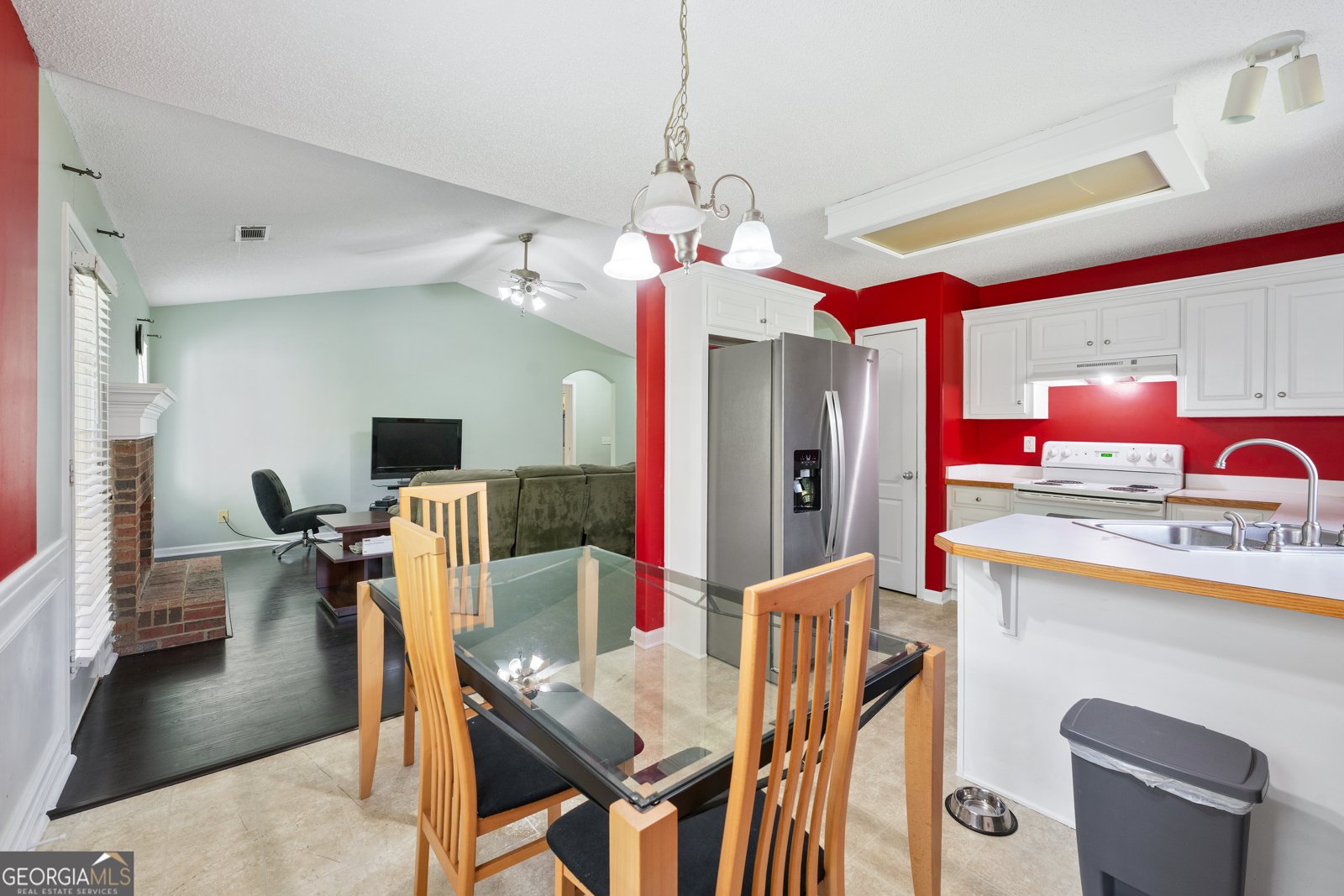 1920 Brenda Street Statham - 11