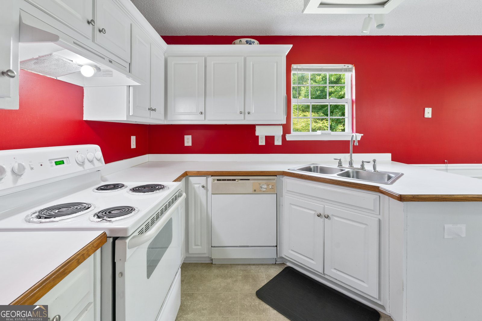 1920 Brenda Street Statham - 13