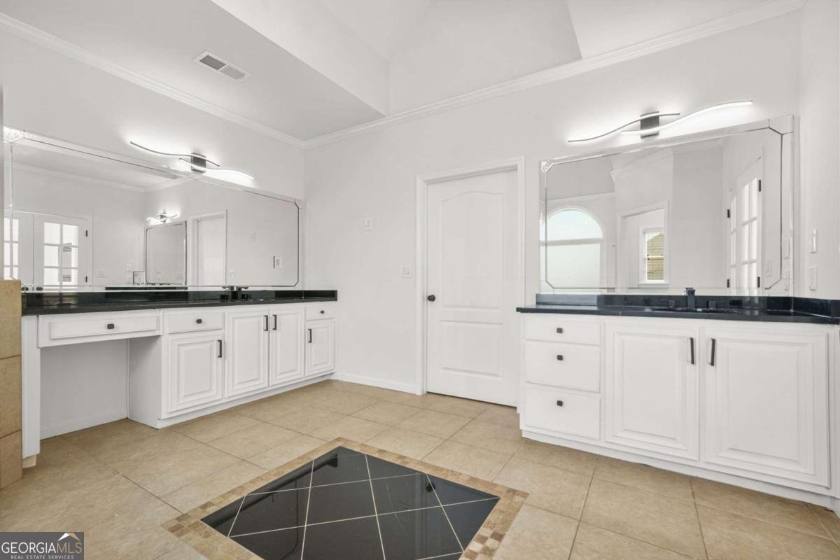 4520 Mossey Drive Lithonia - 19