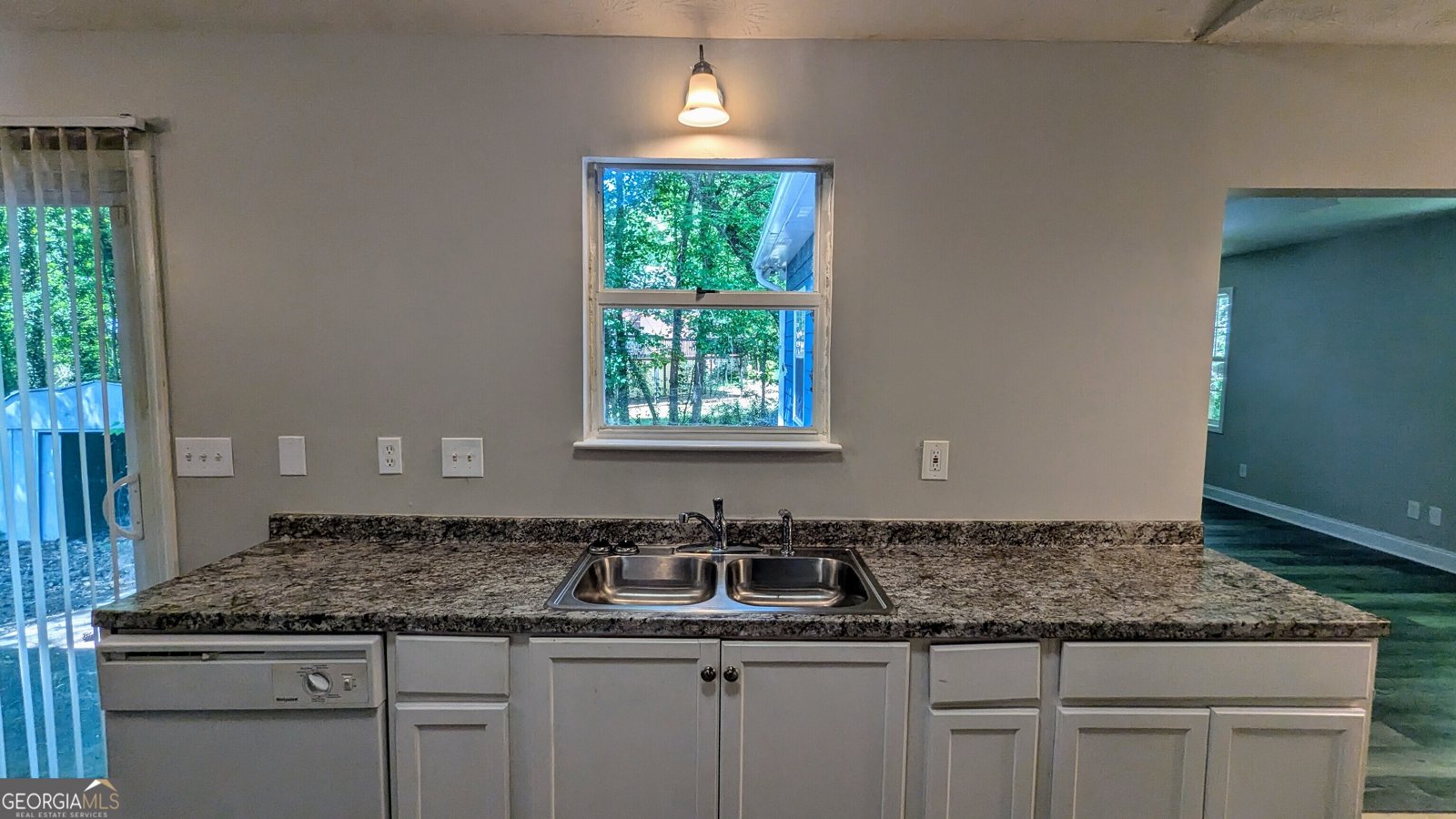 685 Greenhedge Drive Stone Mountain - 7