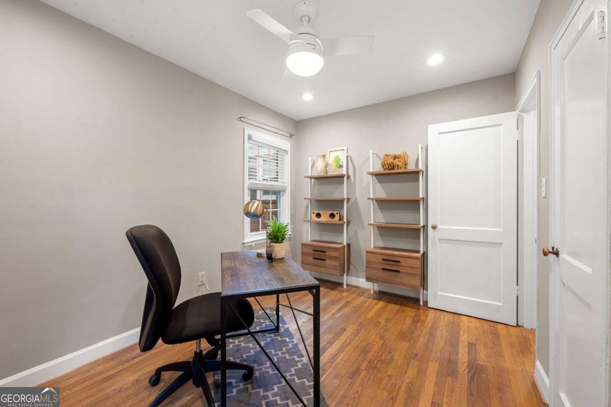 542 Goldsboro Road Atlanta - 19