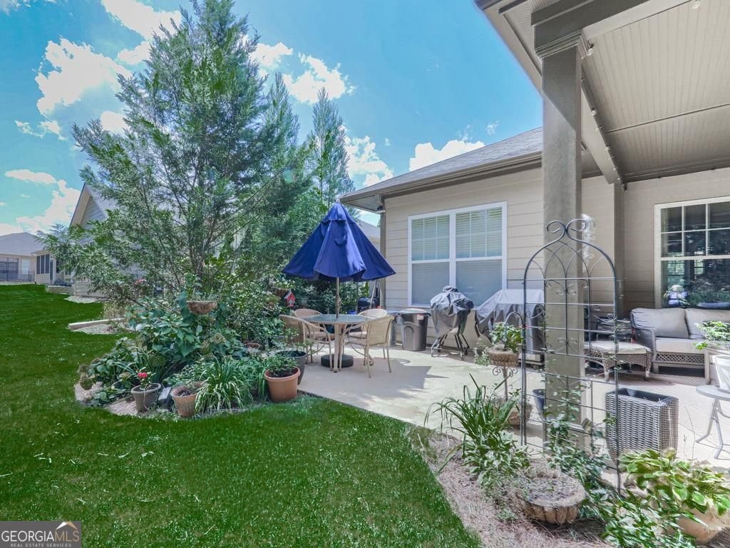 405 Larkspur Drive canton - 48