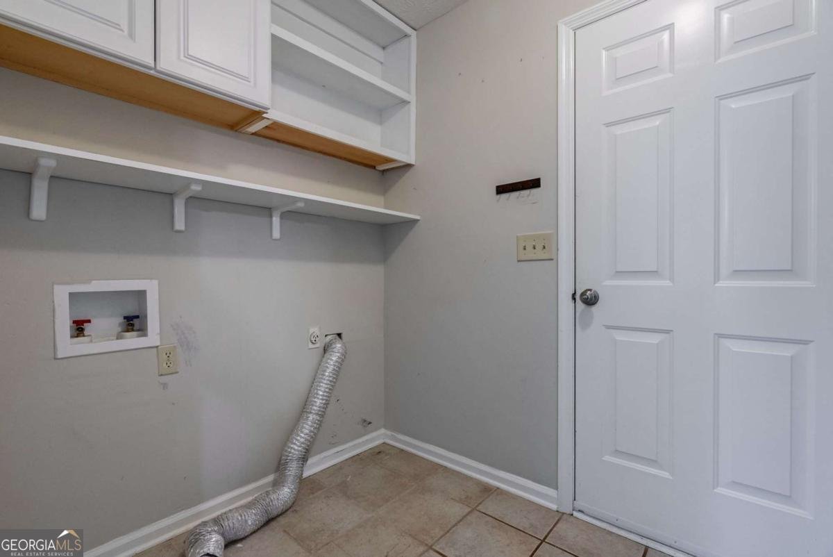 8895 Club River Drive Roswell - 20