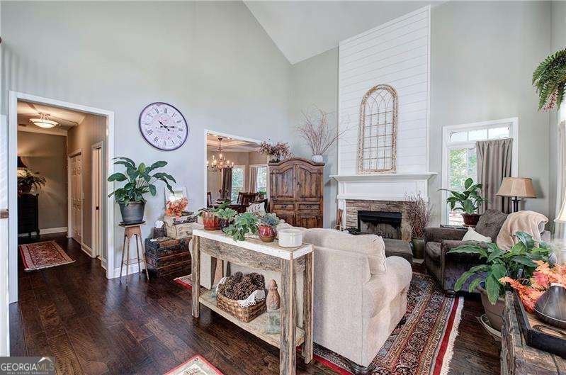 144 Greatwood Drive White - 10