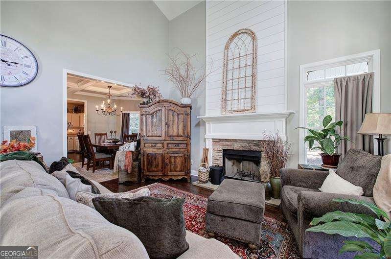 144 Greatwood Drive White - 11
