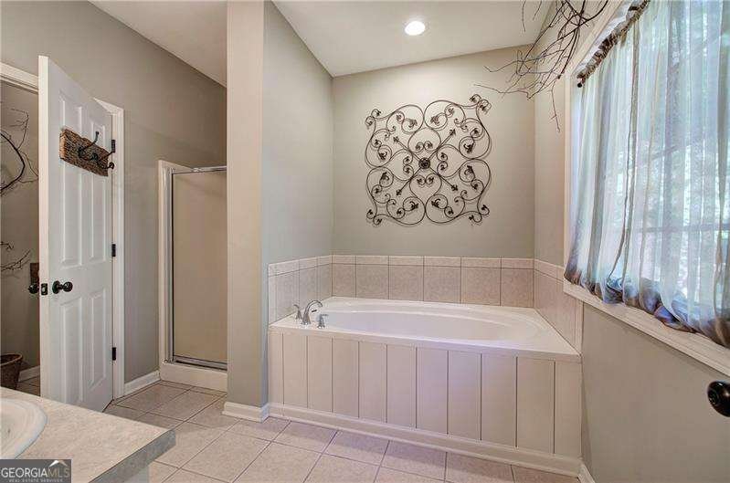 144 Greatwood Drive White - 33