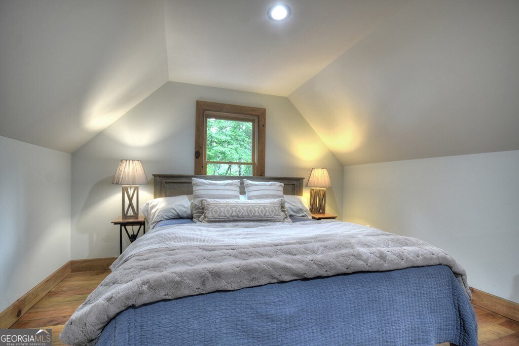 508 Little Bee Lane Cherry Log - 11