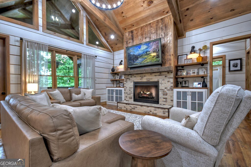 508 Little Bee Lane Cherry Log - 14