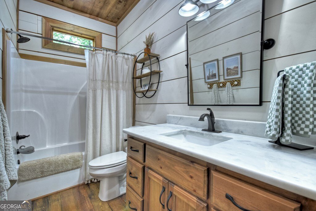 508 Little Bee Lane Cherry Log - 24