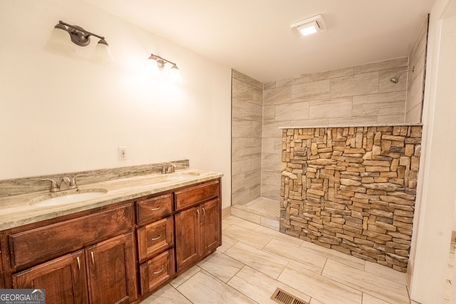 2521 Starrs Bridge Road Canon - 26