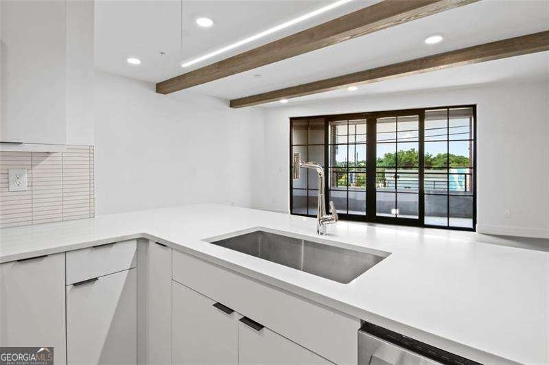 346 Peters Street Atlanta - 7