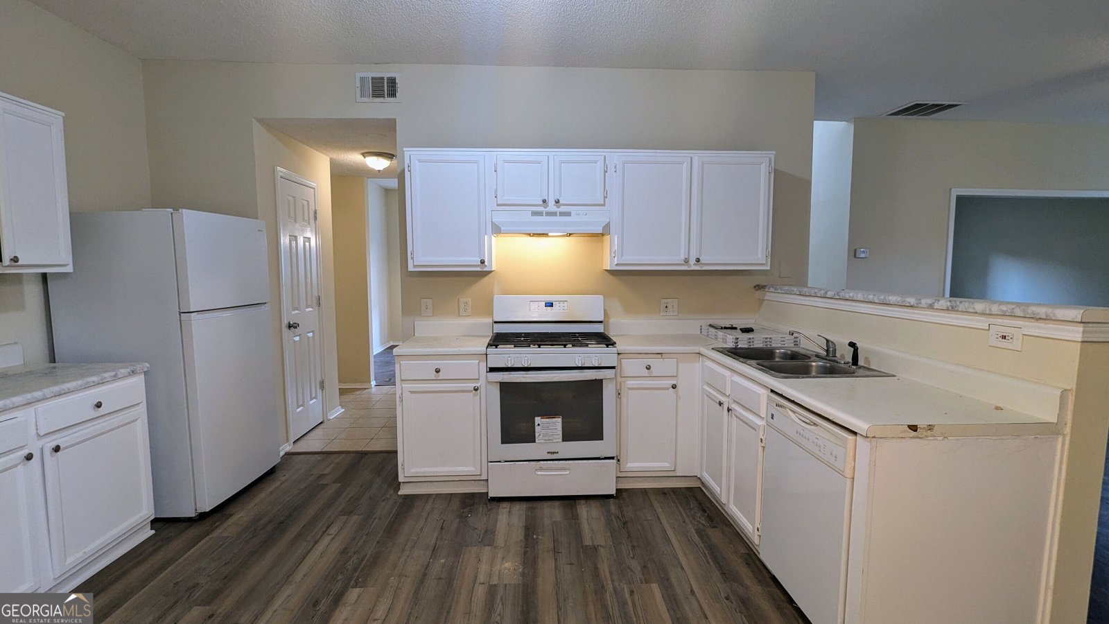 525 Crestwood Court Lithonia - 8