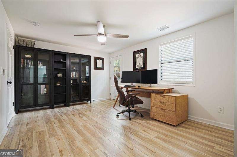 2677 FOREST Way Marietta - 36