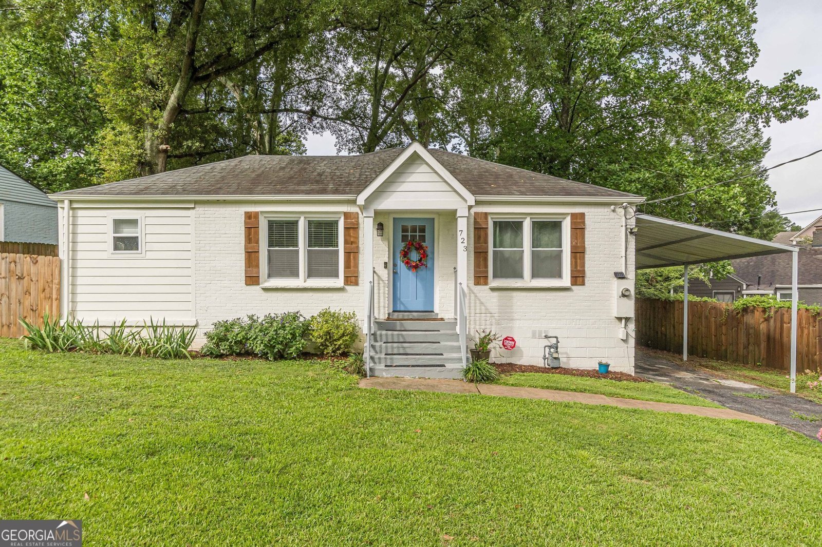 723 Campbell Circle Hapeville - 1