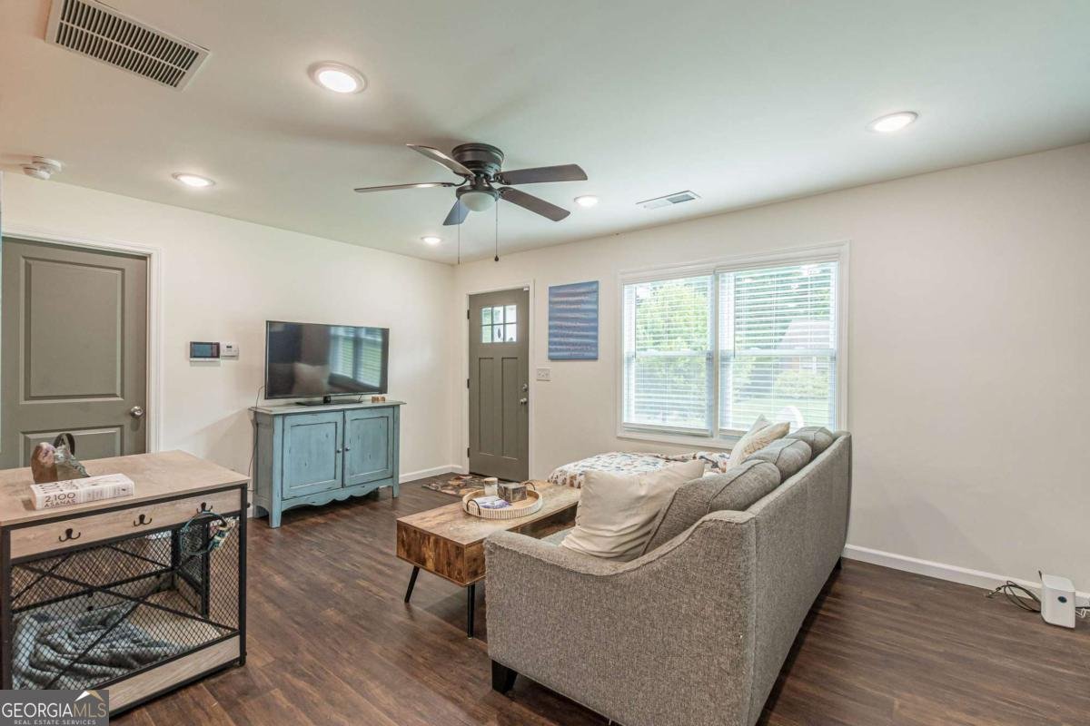 723 Campbell Circle Hapeville - 15