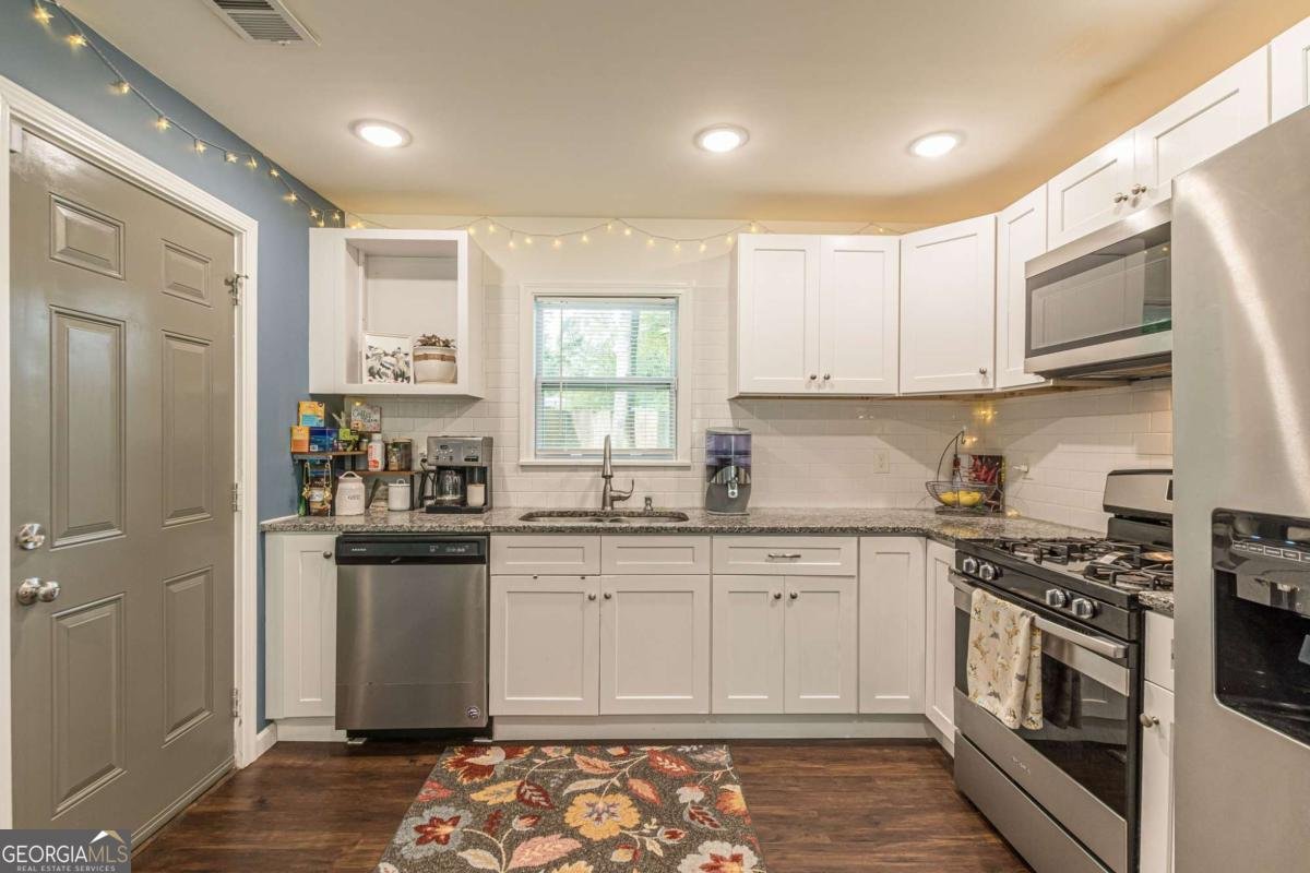 723 Campbell Circle Hapeville - 19