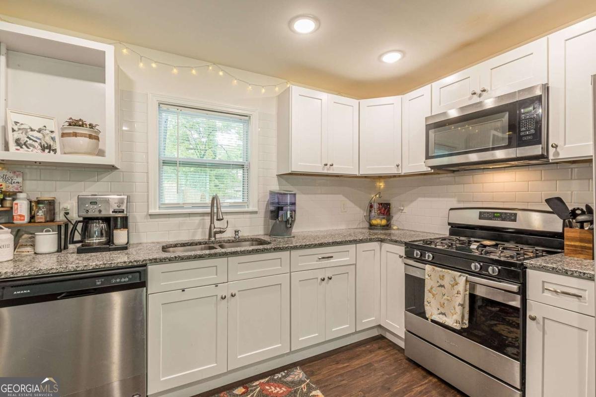 723 Campbell Circle Hapeville - 20