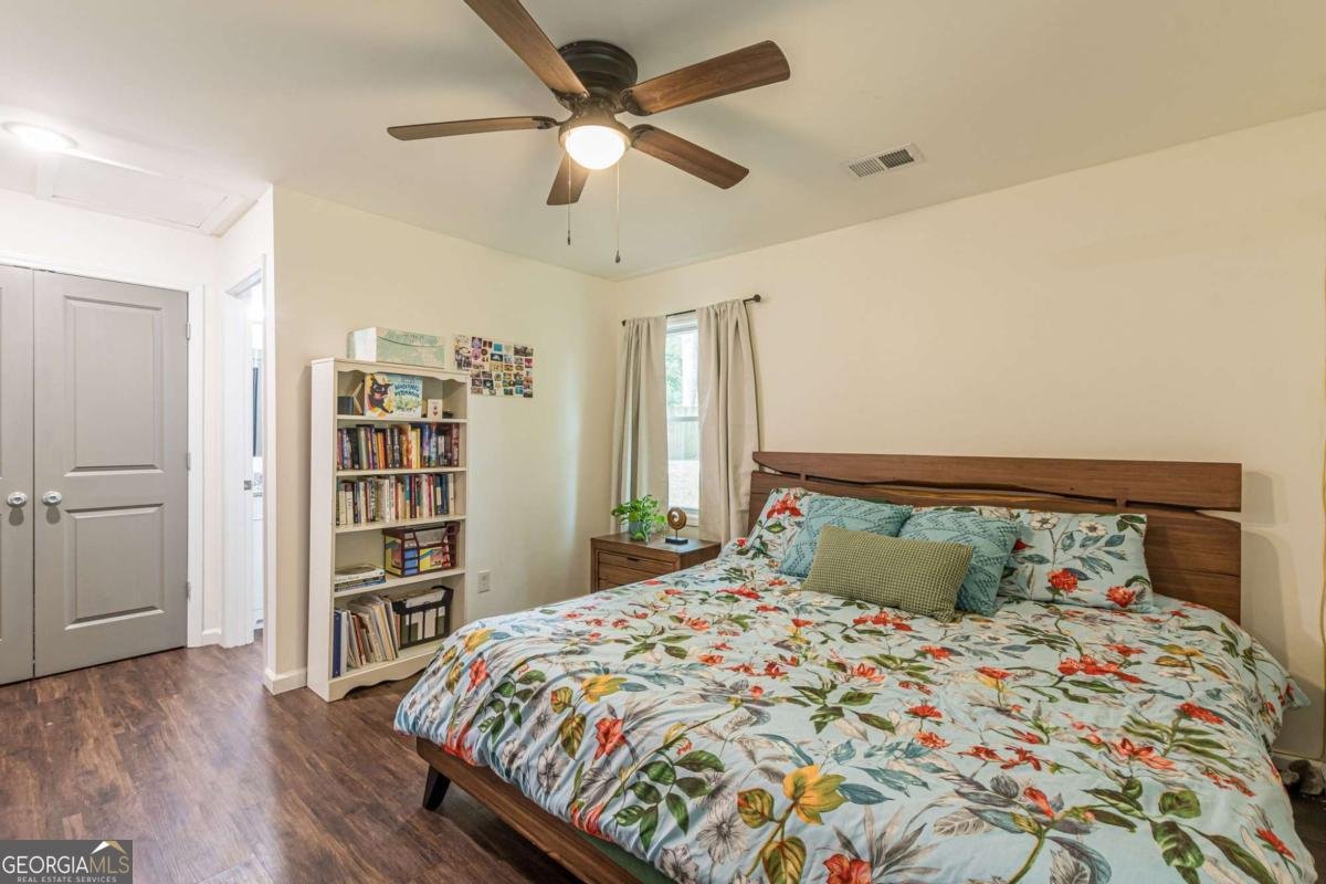 723 Campbell Circle Hapeville - 33