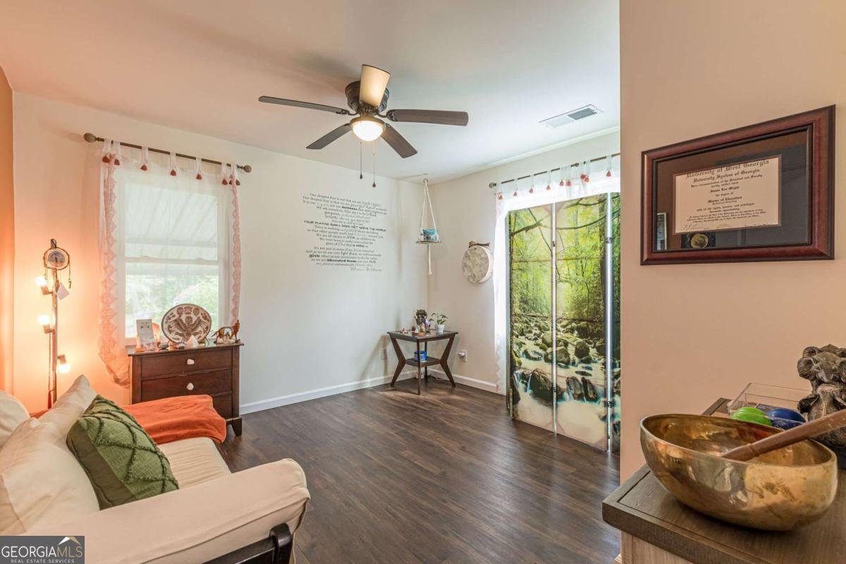 723 Campbell Circle Hapeville - 34