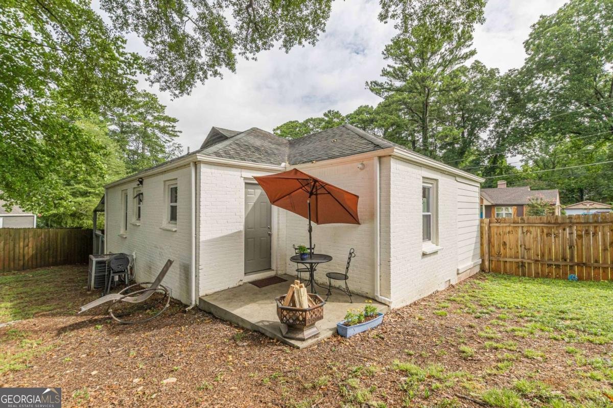 723 Campbell Circle Hapeville - 6