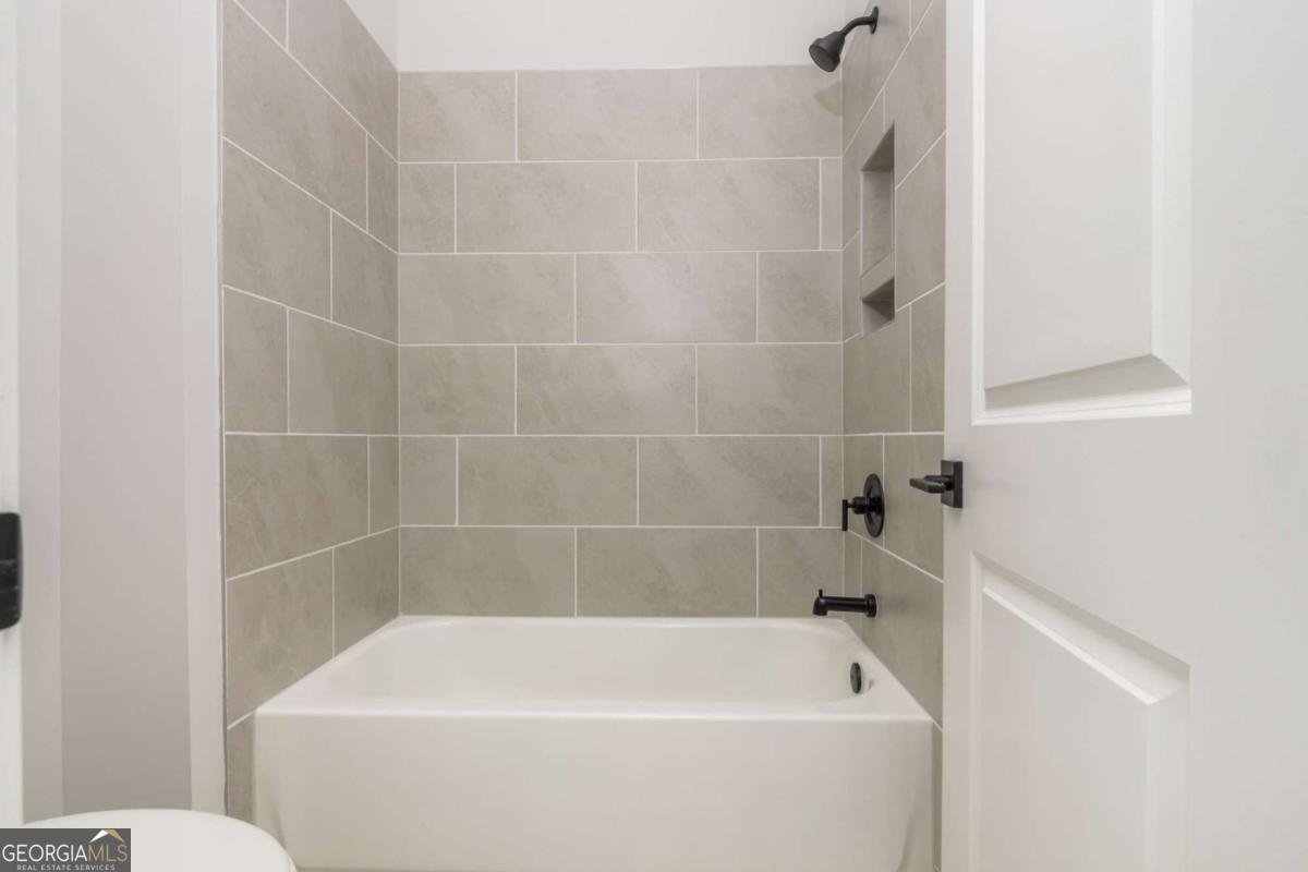91 Batten Board Way Woodstock - 43