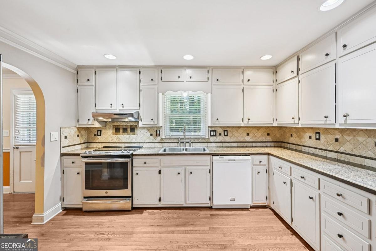5176 Ashford Court Lilburn - 11