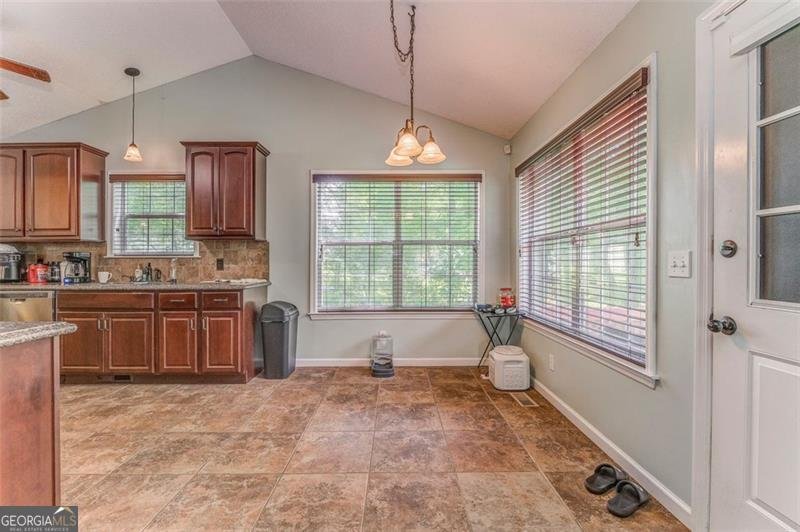 200 WILDWOOD Circle Calhoun - 11