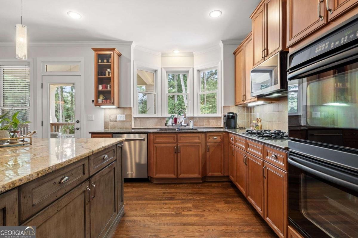 2421 Floral Valley Drive Dacula - 18