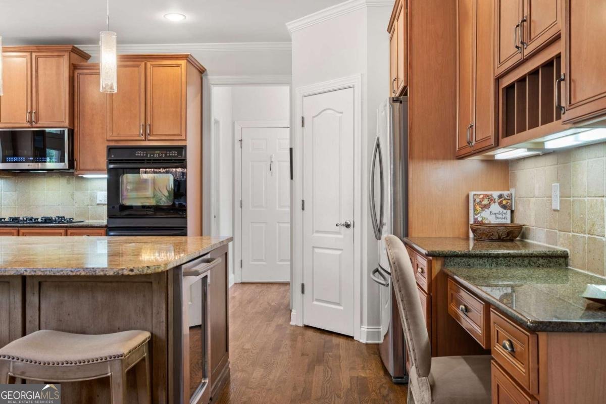 2421 Floral Valley Drive Dacula - 19