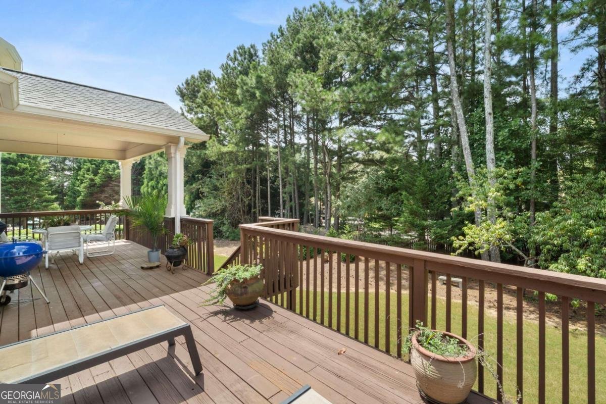 2421 Floral Valley Drive Dacula - 23