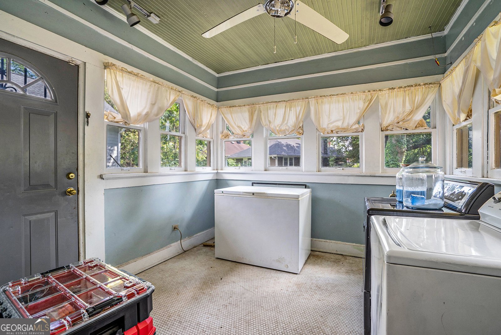 954 White Street Atlanta - 1