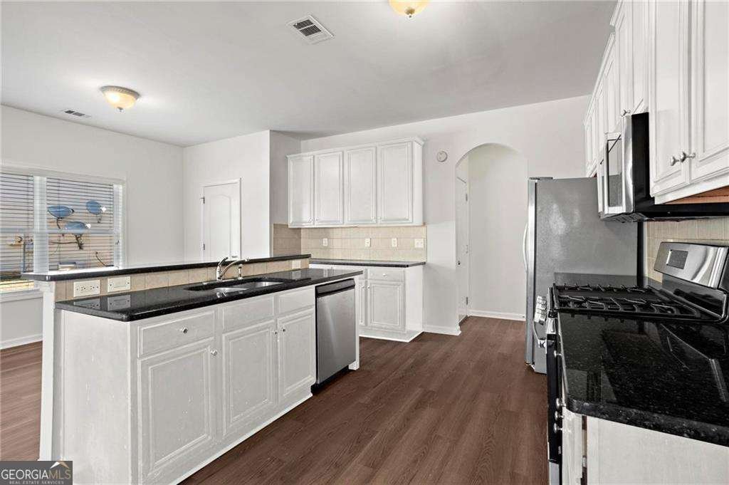 221 Cutbank Court Atlanta - 8