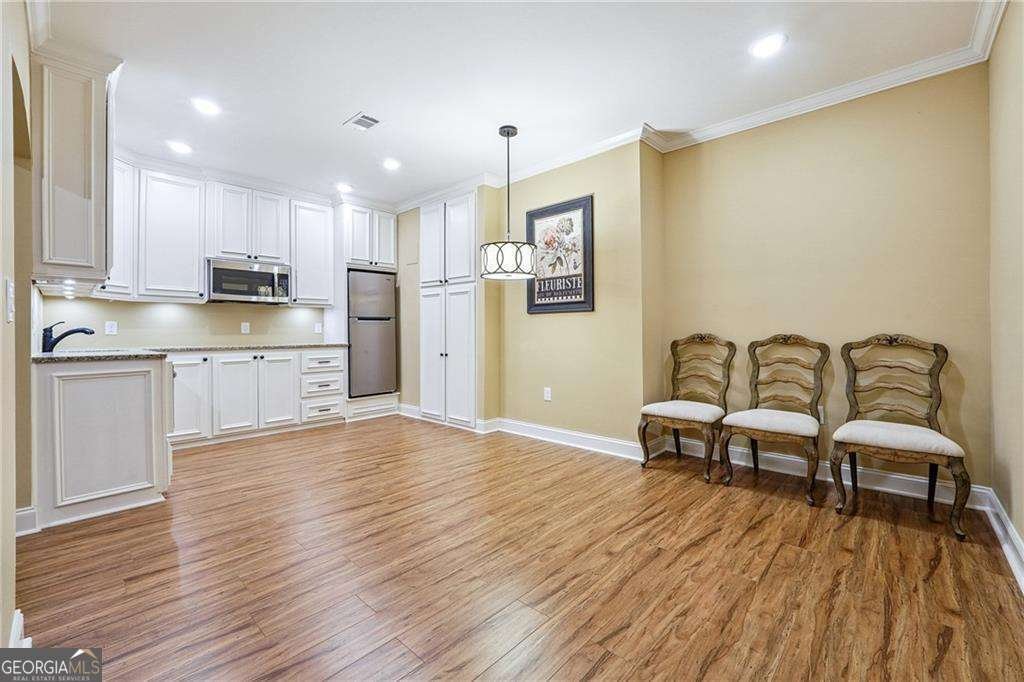5715 UPPER CREEK Court Suwanee - 14