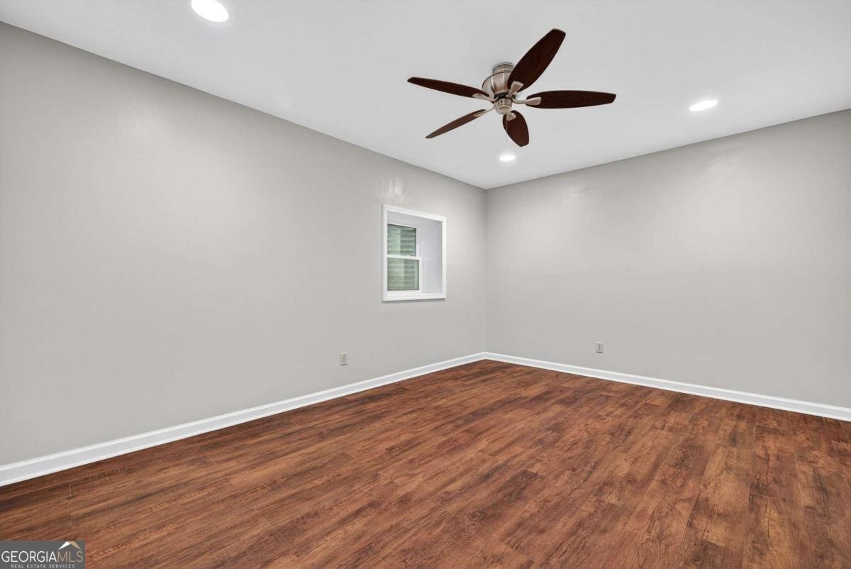 7321 Cardigan Circle Atlanta - 24