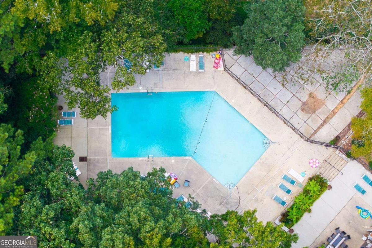 7321 Cardigan Circle Atlanta - 29