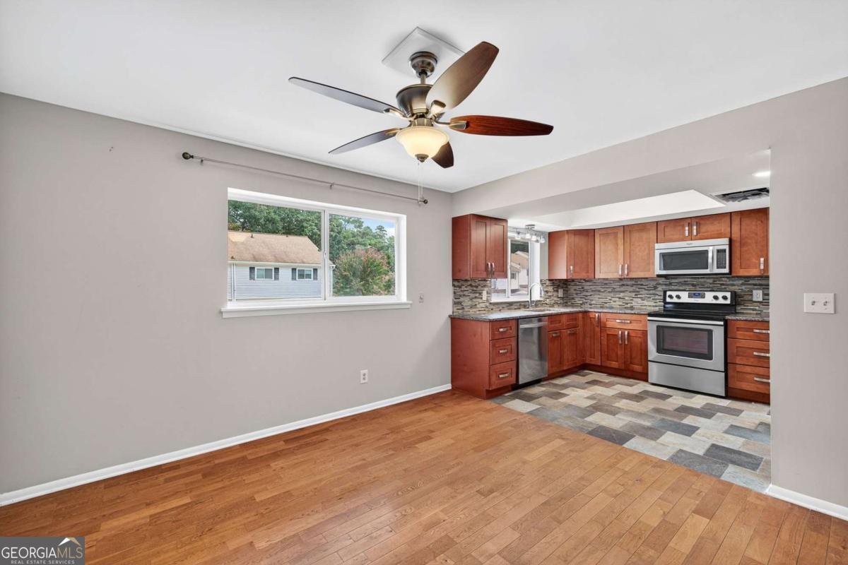 7321 Cardigan Circle Atlanta - 9