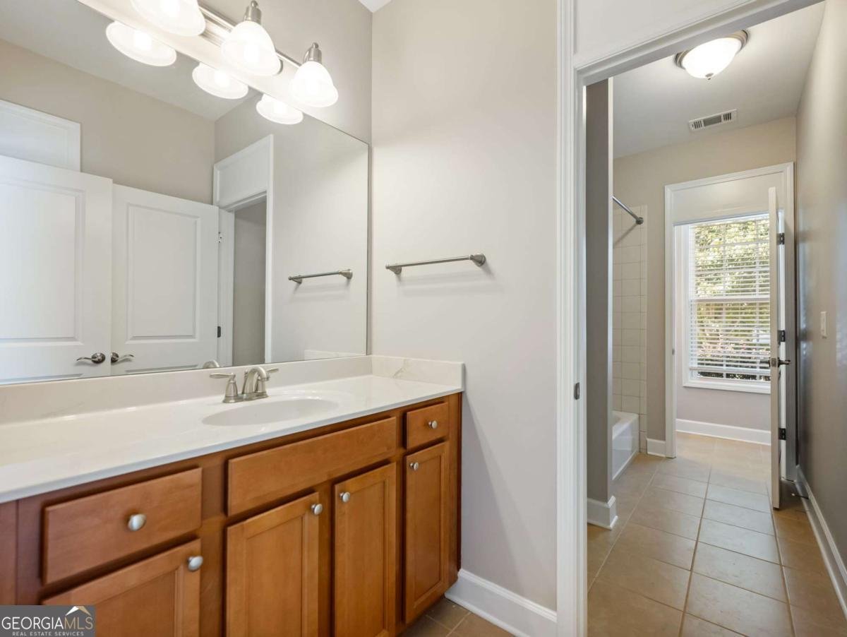 30504 Locust Cove Road Gainesville - 11
