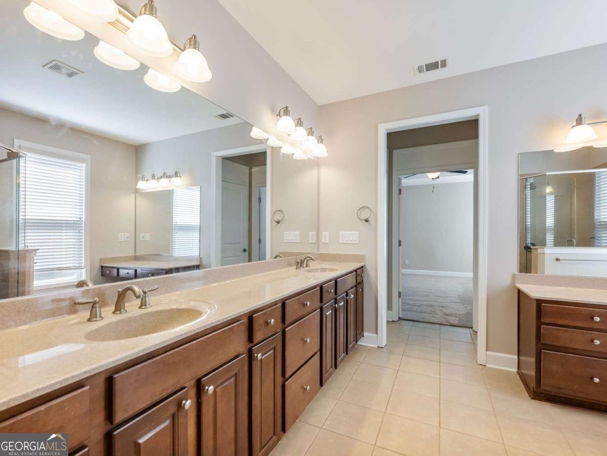 30504 Locust Cove Road Gainesville - 2
