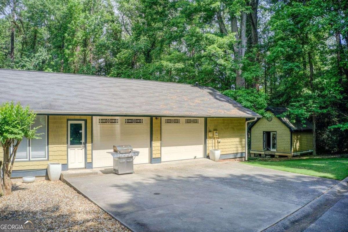 2225 Beech Valley Drive Smyrna - 36