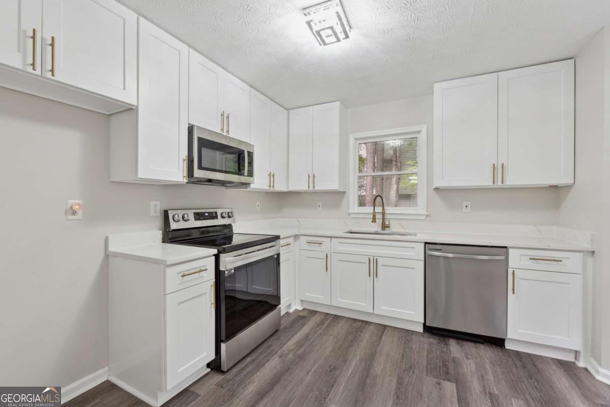 7683 Franklin Drive Douglasville - 8