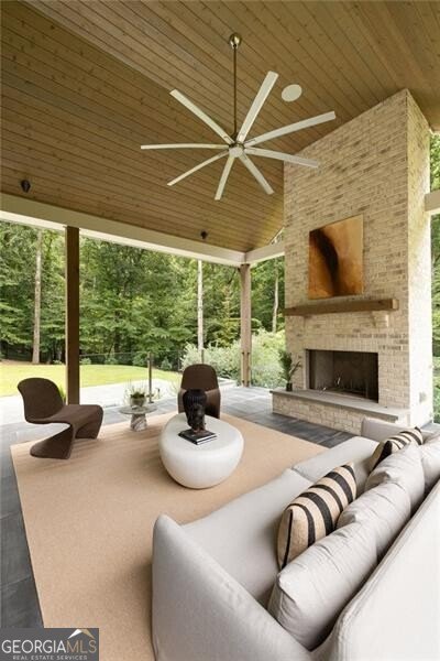 700 Island Drive Atlanta - 17
