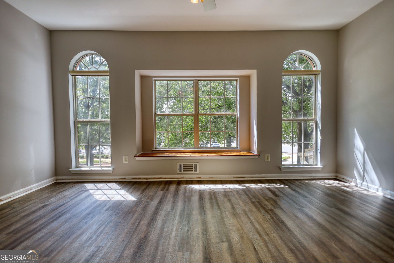 578 Fraser Street Atlanta - 4