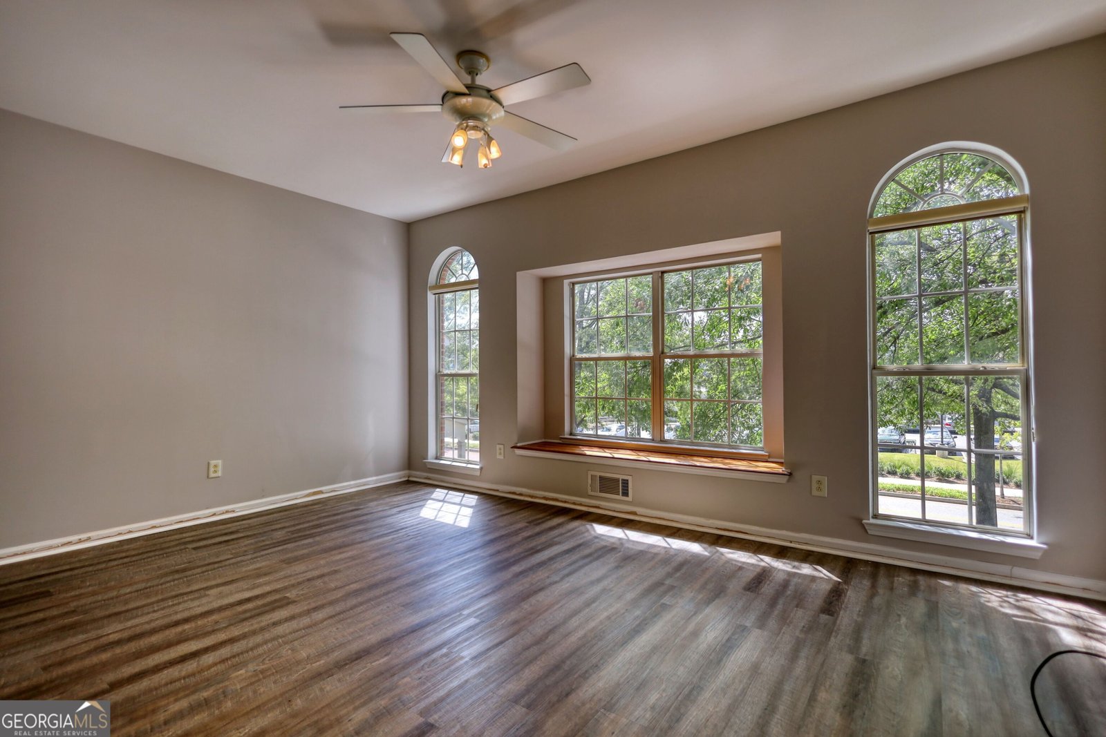 578 Fraser Street Atlanta - 5
