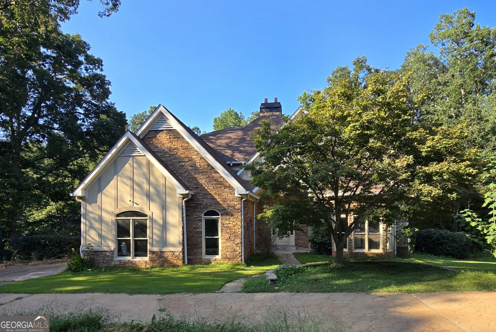 1000 Cathedral Place Decatur - 1