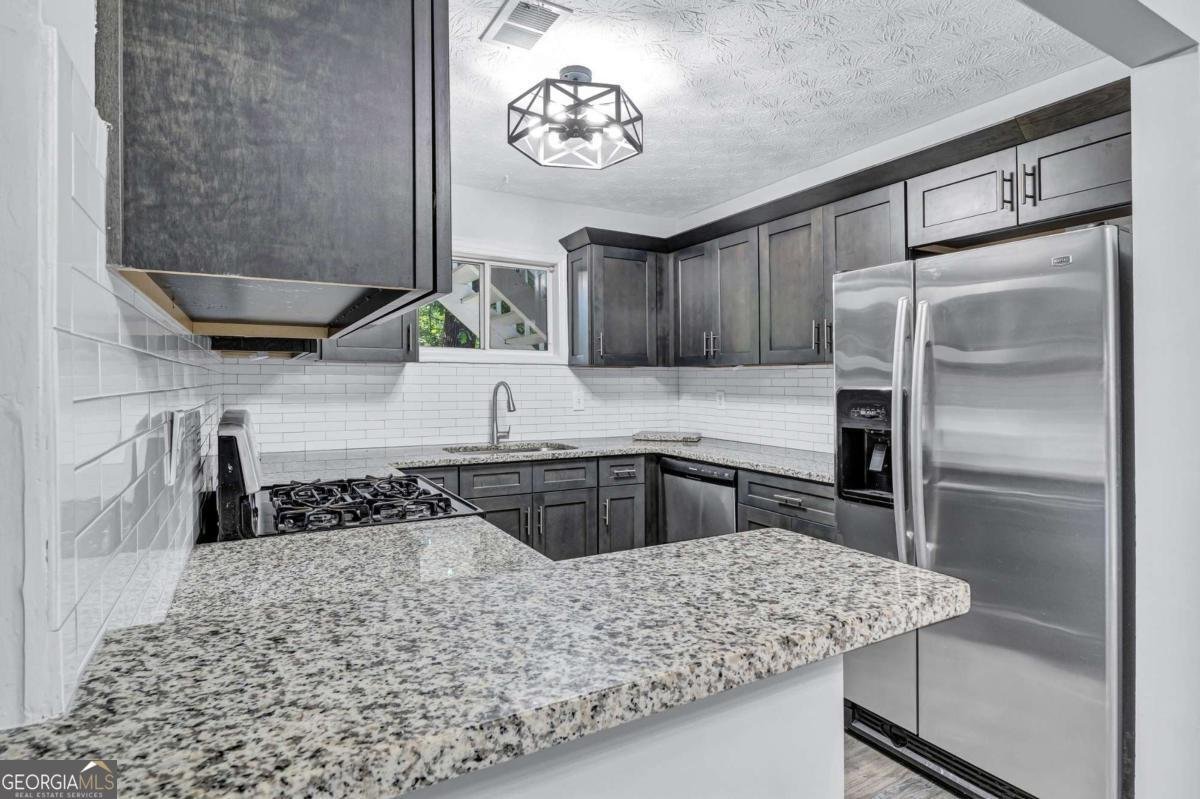 1641 Raleigh Circle Marietta - 10